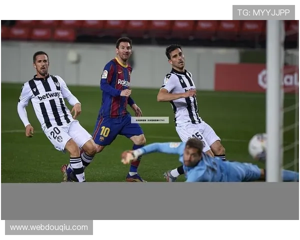 斗球TVapp下载平台推荐，快速安装体验全球足球赛事高清直播服务